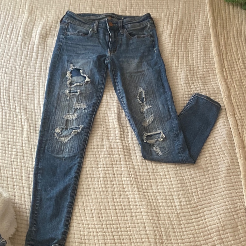 American Eagle Outfitters Distressed Denim Skinny Jeans